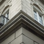 Bezpieczna obsługa zbiornika bezodpływowego w domu jednorodzinnym – praktyczne zasady dla właścicieli nieruchomości